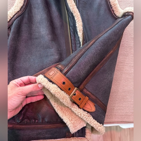 Ralph Lauren Shearling & Leather Full Zip Vest.  NWOT. Heirloom quality - Picture 10 of 13
